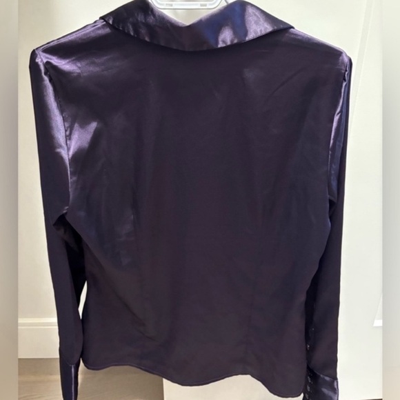 3 Reitmans Blouses - Picture 8 of 8